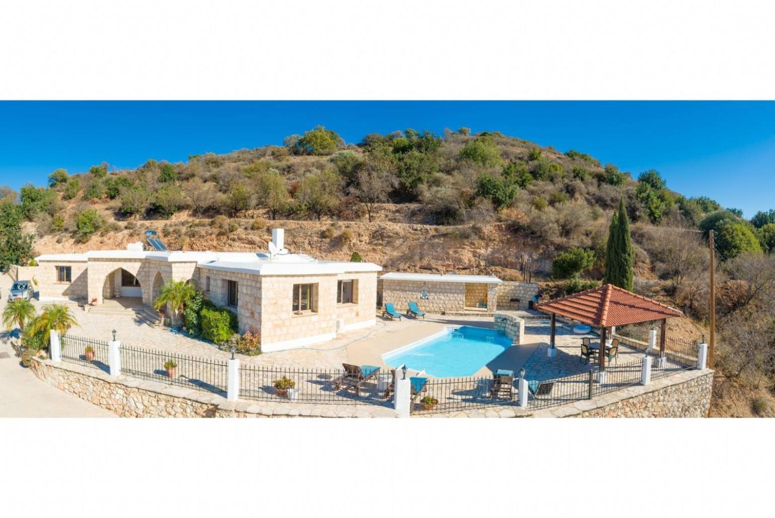Villa Heaven Polis Bagian luar foto